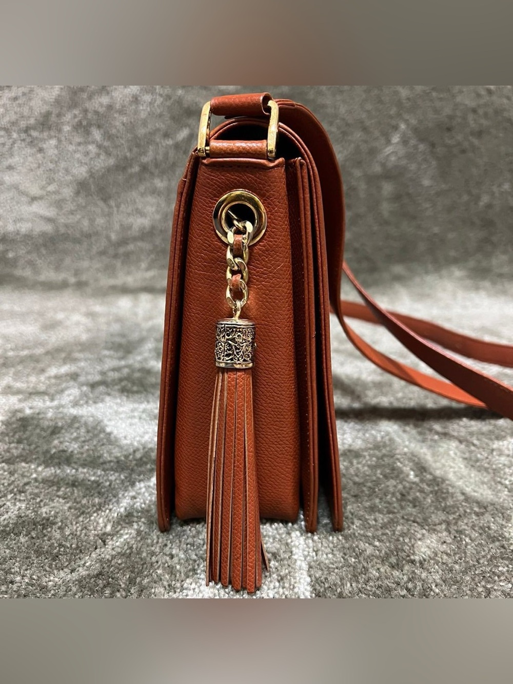 Valentino Garavani genuine leather crossbody bag with tassel Vintage - Picture 5 of 14